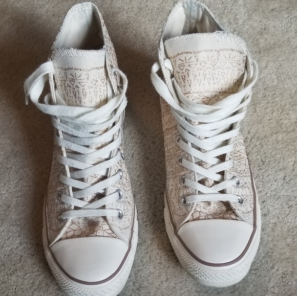 Converse Shoes - Converse womens 10